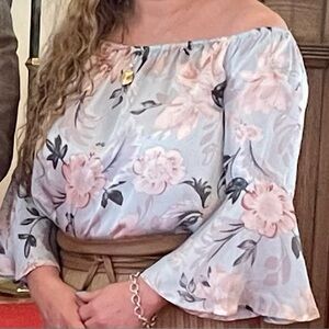 Elegant Blue and Pink Blouse with Sophisticated Style